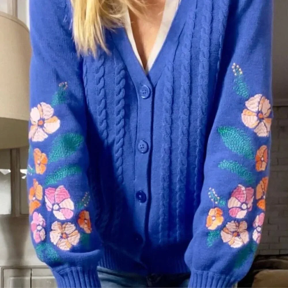 Talbots Blue Cable Knit Floral Embroidered Button Front Cardigan Size XS Relaxed